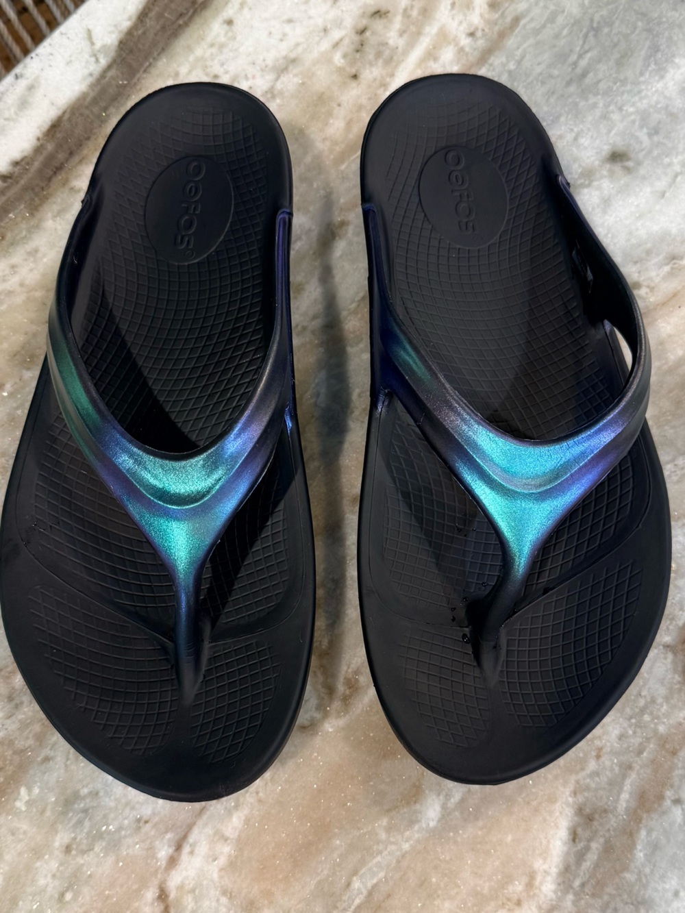 Women’s OOFOS OOLala luxe thong sandals- midnight spectre. Size 10 - Picture 4 of 8